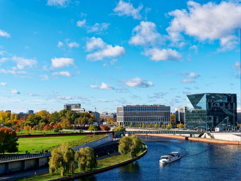 Berlin, unscripted: why small meetings find their edge here