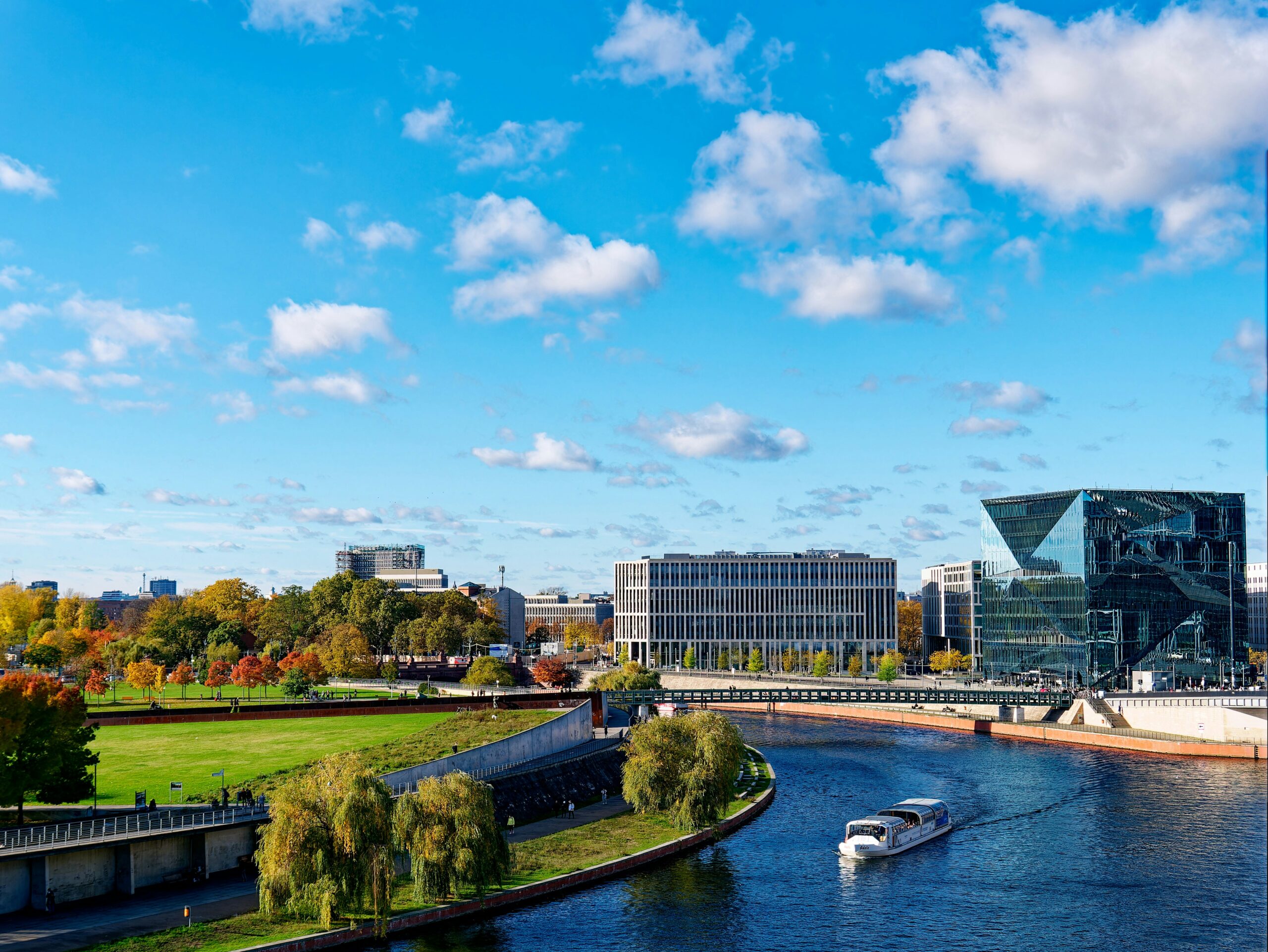 Berlin, unscripted: why small meetings find their edge here